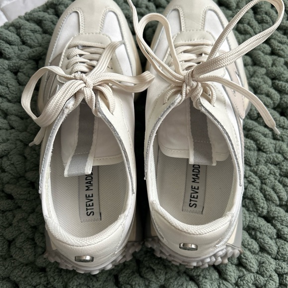 Womens Steve Madden Campo Sneakers size 8 - Picture 5 of 7